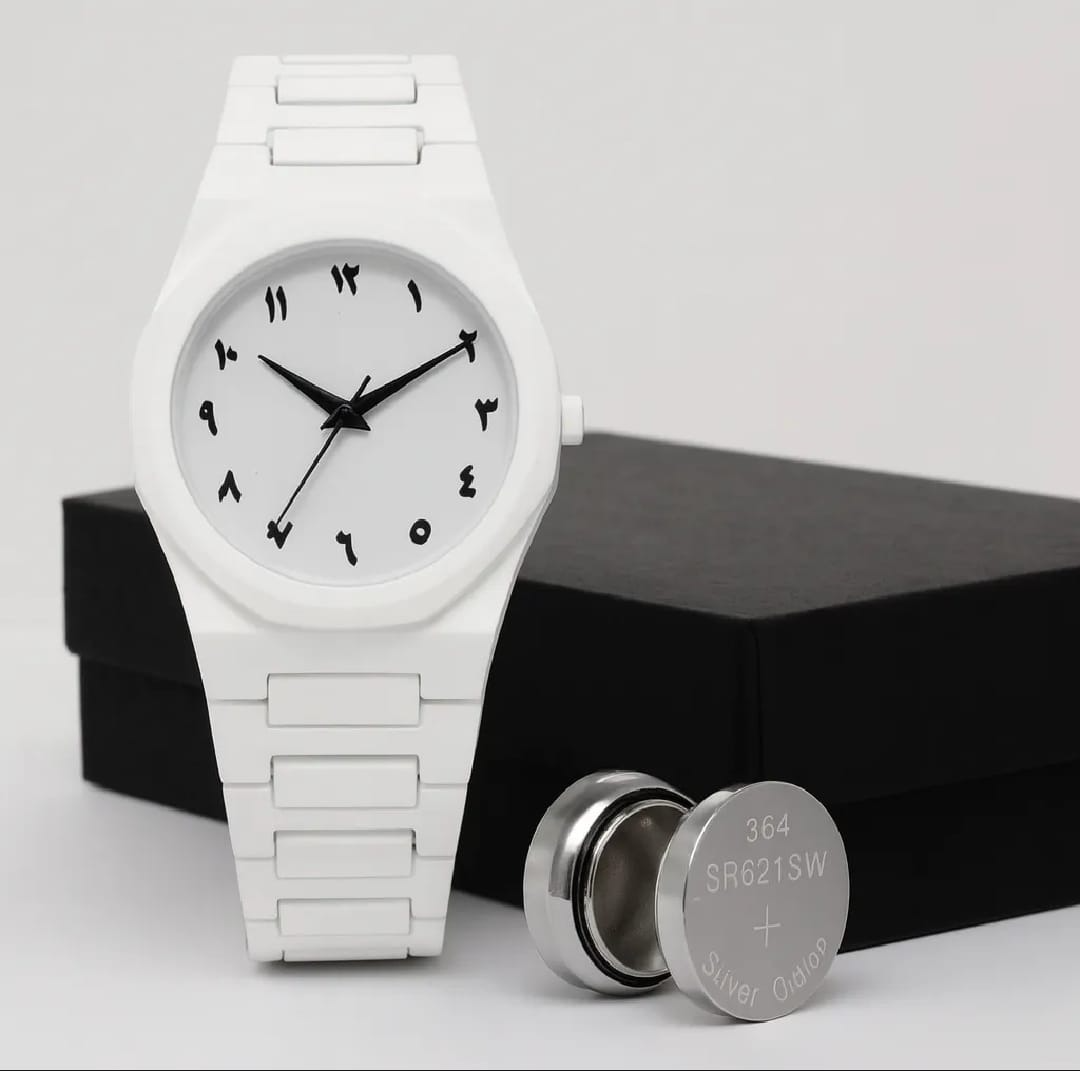 Aura Wrist Watch – Modern & Elegant